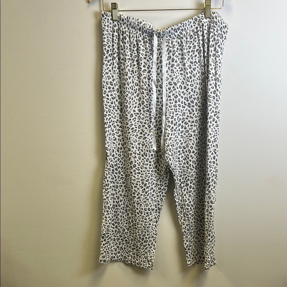Croft & Barrow White and Black Leopard Print Pajama Pants